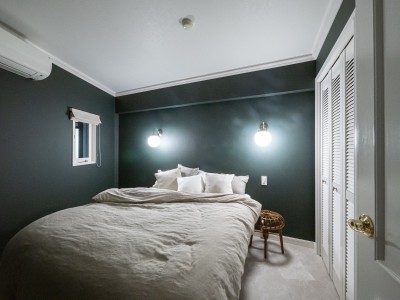 ホテルライクな寝室 (クラシックとモダンが合わさる大人のマンションリノベーション)