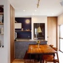仕事と家事のはかどるデザイナー夫婦の家の写真 満月キッチン
