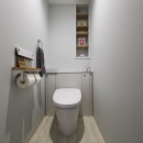 暮らしにフィットする北欧ナチュラルな住まいの写真 トイレ