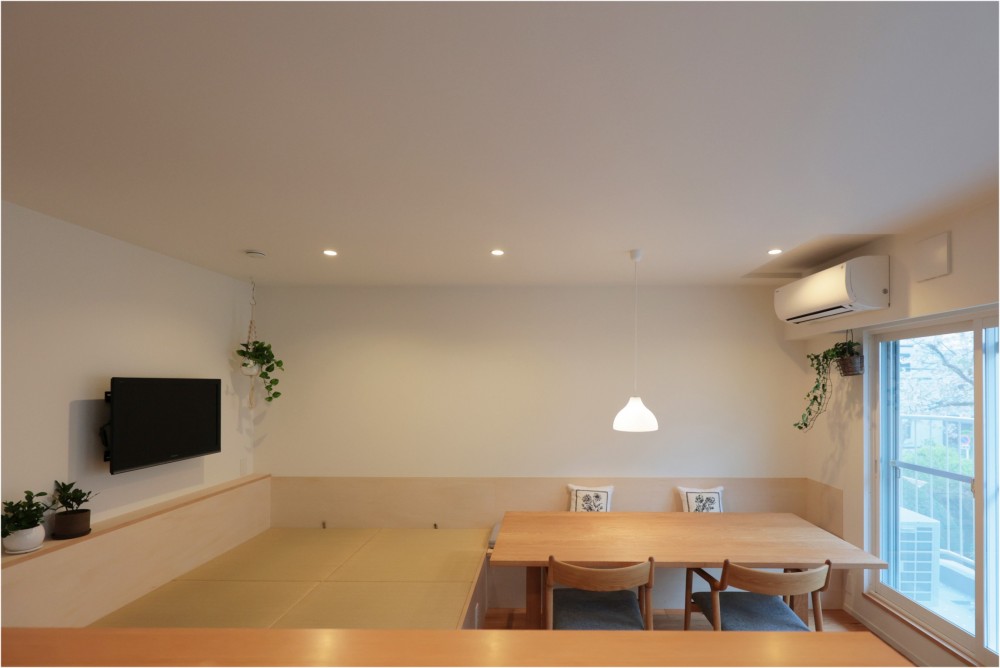 箕面のマンションリフォーム／温熱環境にこだわり、きめ細かにつくり込む (LDK　照明)