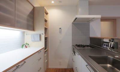 箕面のマンションリフォーム／温熱環境にこだわり、きめ細かにつくり込む (キッチン)