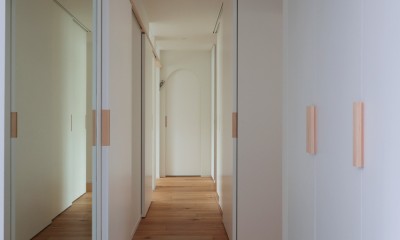 箕面のマンションリフォーム／温熱環境にこだわり、きめ細かにつくり込む (玄関・廊下)