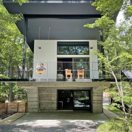 ナガナガレの家 / 外回廊がめぐる軽井沢の混構造住宅 (外観)