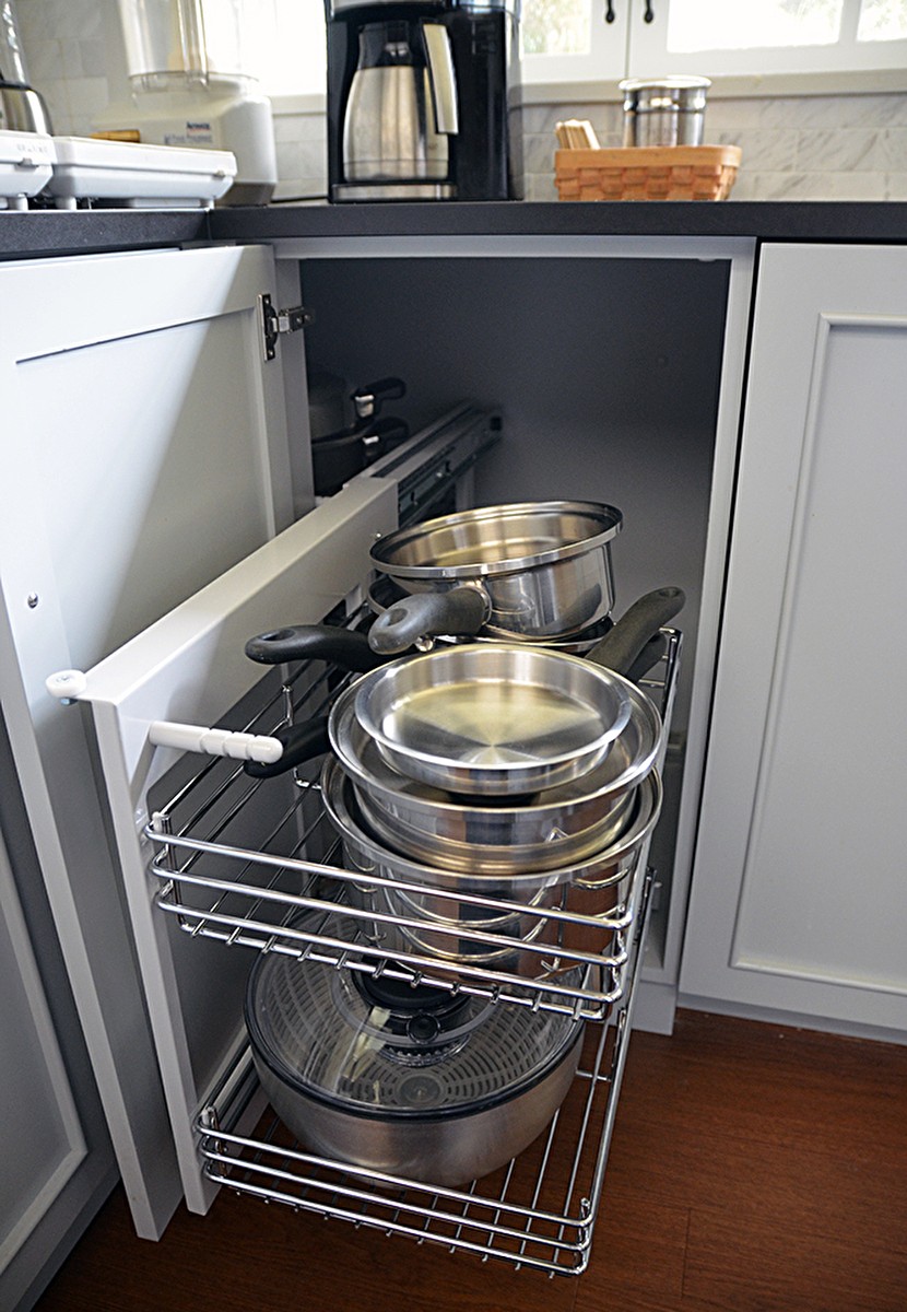 キッチン事例：毎日使うお鍋はさっと取り出しやすく（M邸）