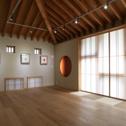MukuriBase　趣味を満喫する家 (ｷﾞｬﾗﾘｰのような2階ﾘﾋﾞﾝｸﾞ)