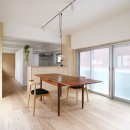 【神楽坂の住宅】古いＲＣ造戸建て住宅のリノベーション。家事をしやすく、暮らしやすい住まいにの写真 リビングダイニング