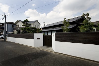 外観 (Re：150年　江戸末期の住宅を耐震改修を施してフルリノベーションする。)