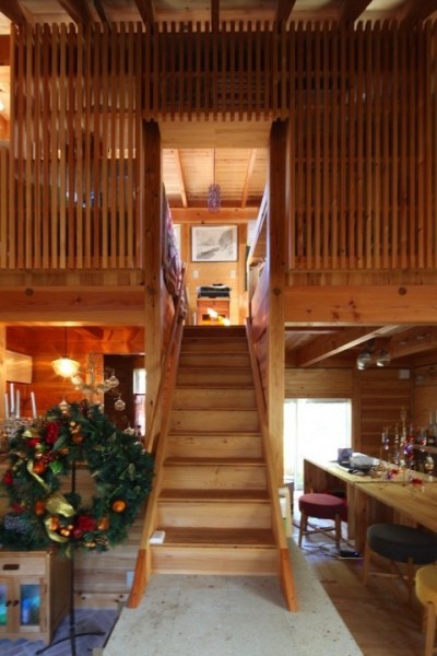 階段室 (世田谷のコッテイジ、趣味のガーデニングの小さな住まいから多世代住宅へのリノベーション)