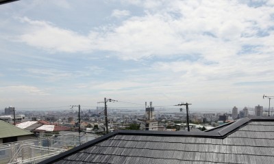 －屋根裏を狙え－「神戸の高台の家」＜リノベーション＞ (ロフトからの眺め)