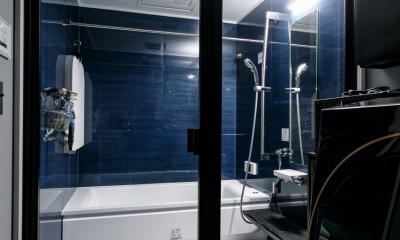 青に魅せられたBrooklyn House (脱衣室・浴室)