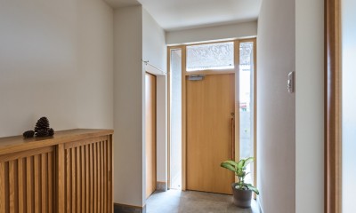 奈良　東大寺の家　～二世帯住宅のフルリノベーション～ (玄関)