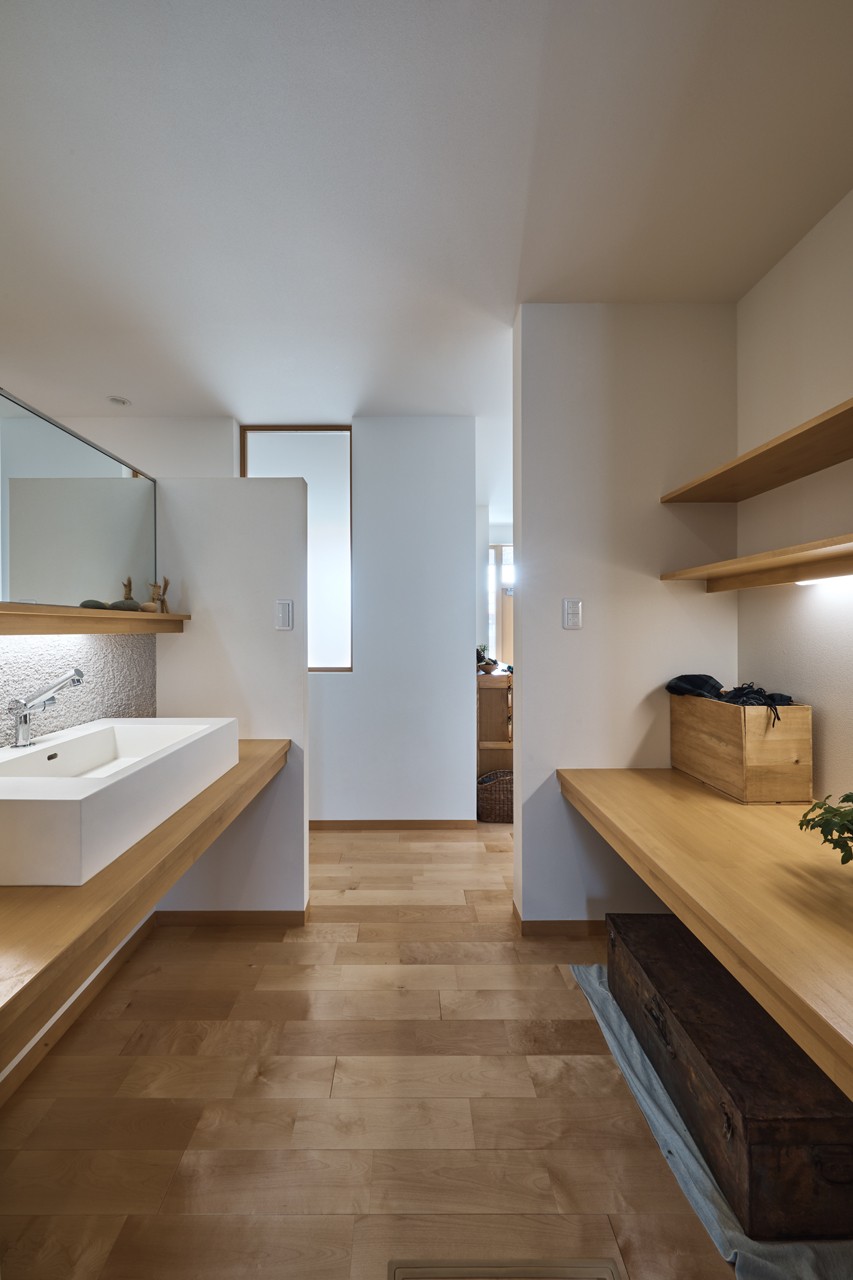 バス/トイレ事例：家事室（奈良　東大寺の家　～二世帯住宅のフルリノベーション～）