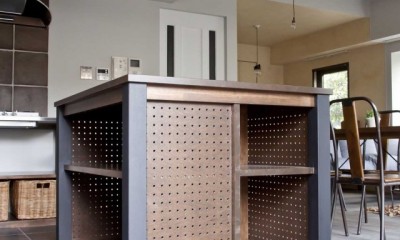 キッチン作業台｜ZARAZARA House～壁・床・家具それぞれの素材を楽しむ、質感の高い空間～