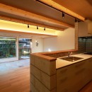 片瀬山の家　『周辺環境との調和と生活多様性の創出』の写真 オープンキッチン