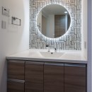 柔らかい光の演出～DEARHOMEのホテルライクリノベーション～の写真 洗面室