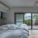凹凸の多い間取り/庭付きマンションのポテンシャルを引き出すフルリノベーションの写真 気持ちの良い寝室