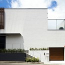 中庭に開く家／神奈川県横浜市の写真 シンプルな外観デザイン