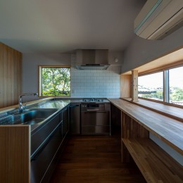 overstory　既存住宅のポテンシャルを引き出す縁の下のリノベーション-キッチン