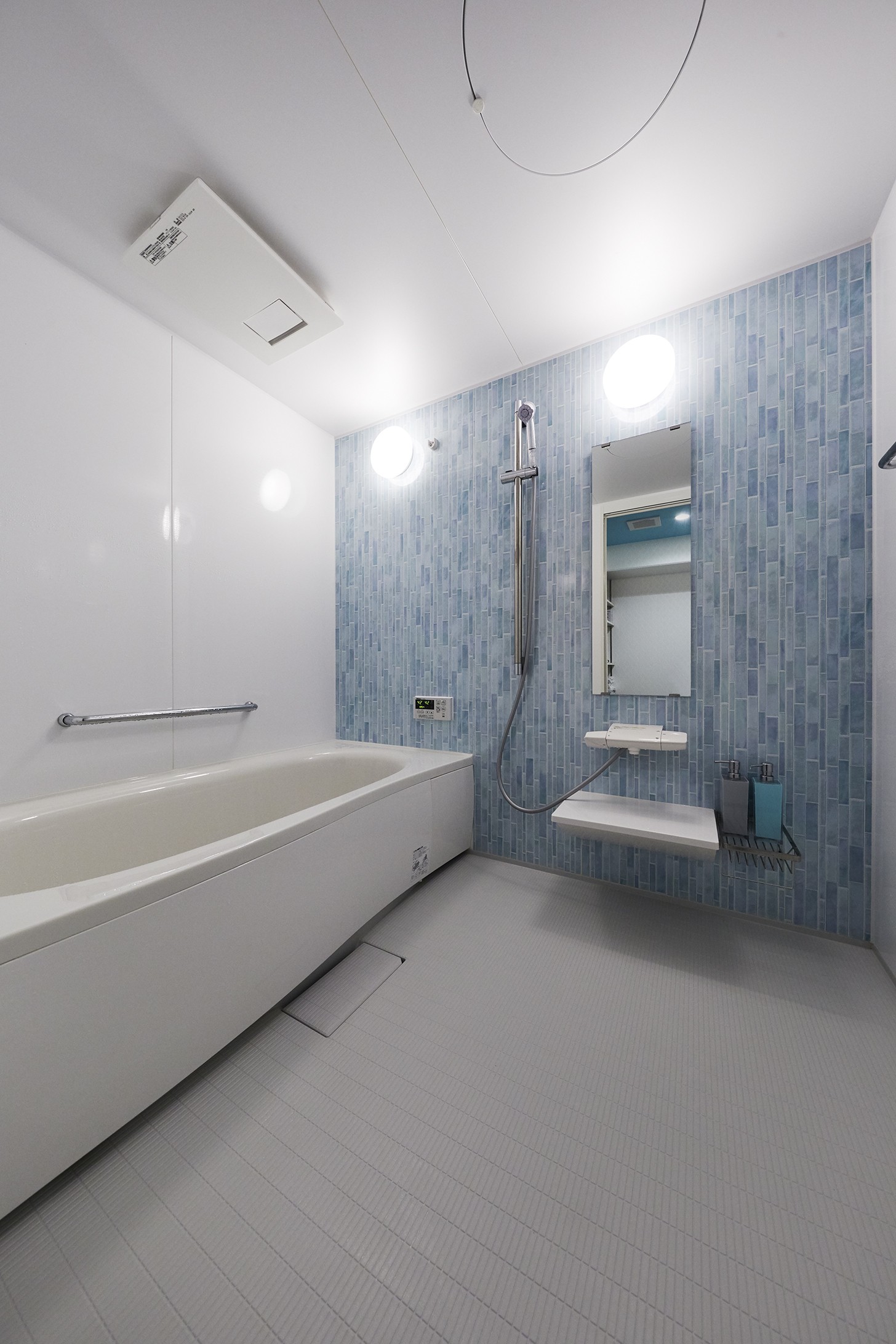 バス/トイレ事例：浴室（ティファニーブルーを取り入れたホテルライクな住空間）