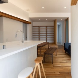 USK-FLAT　30坪のシンプルモダンな木造平屋住宅 (カウンターキッチン)