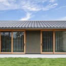 MUKURI　むくり屋根の木造平屋住宅の写真 テラス