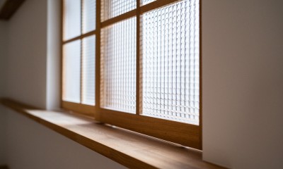 チェッカーガラス｜Re-NGR　木造住宅のフルリノベーション