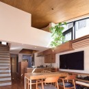 サルガクノイエ　―RC住宅のリノベーション―の写真 みんなのフロア　ダイニングキッチン