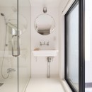 サルガクノイエ　―RC住宅のリノベーション―の写真 みんなのフロア　バスルーム