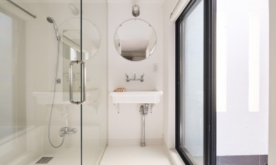 サルガクノイエ　―RC住宅のリノベーション― (みんなのフロア　バスルーム)