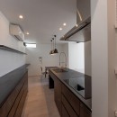 建物探訪で放送　ミニマルデザインの家の写真 キッチン