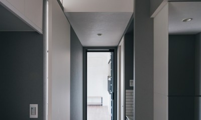 中野のマンション (廊下)