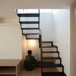 厚木の家 (階段)