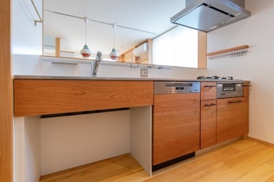 キッチン (流山の家　～大型パネル工法による高性能住宅～)