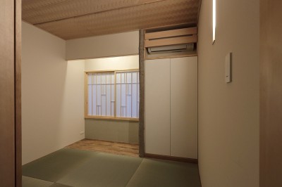 仏間 (回遊&スキップフロアの2世帯住宅｜ナカニワTKハウス)