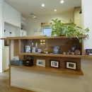 回遊&スキップフロアの2世帯住宅｜ナカニワTKハウスの写真 キッチンカウンター