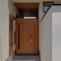 回遊&スキップフロアの2世帯住宅｜ナカニワTKハウス (門扉)