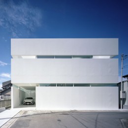 高松のガレージハウス　RC鉄筋コンクリートの白い家-外観