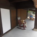 納屋の改装、伝統的ななまこ壁の写真 土間