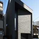 都市の寛ぎを楽しむ家／東京渋谷区の写真 天然石を用いた上質デザインの外観