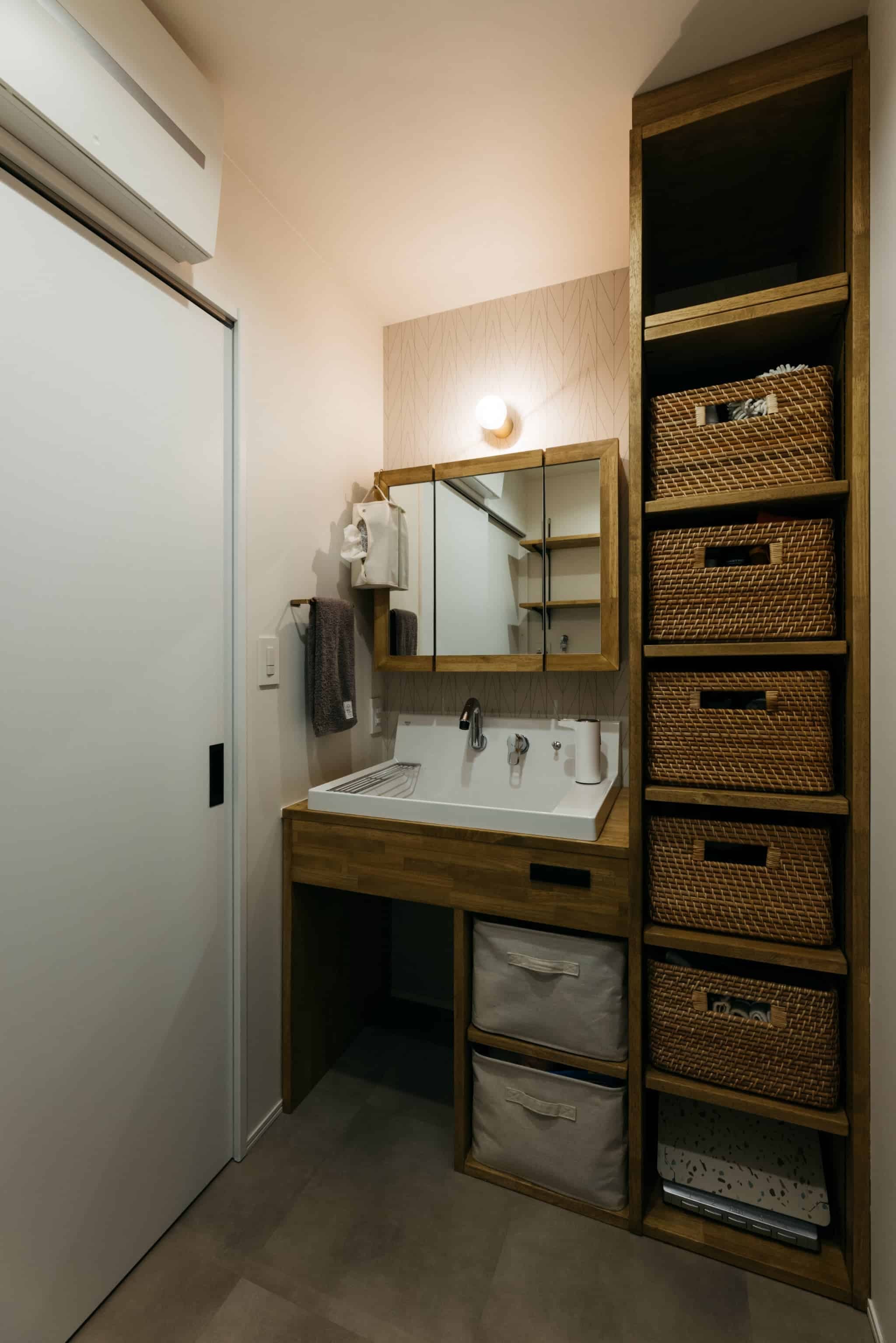 バス/トイレ事例：洗面所（機能的で暮らしやすいシンプルナチュラルな家）