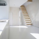 稲村ケ崎　- 光の波が打ち寄せる家 -の写真 階段