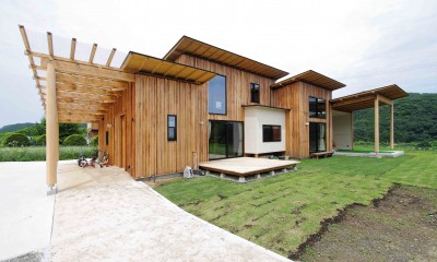 舟生　- 木材の美しさを感じる凸凹壁の家 - (外観)