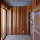 舟生　- 木材の美しさを感じる凸凹壁の家 -の写真 凸凹の壁
