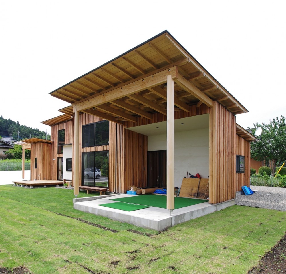 舟生　- 木材の美しさを感じる凸凹壁の家 - (ゴルフスペース)