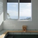 大屋根まわりの眺居の写真 眺めの良い浴室　バスルーム　湿式　在来