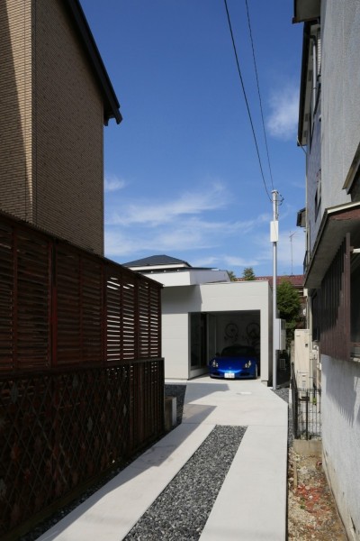 ガレージ (椿の家/House in Tsubaki)