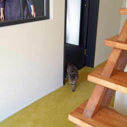 東京都M様邸　ー猫とロンドンをテーマにした戸建てリノベーションー (階段)