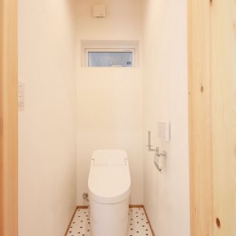 戸建て性能向上リノベーション実証プロジェクト「for LONG名古屋の家」 (トイレ)