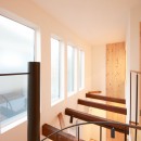 戸建て性能向上リノベーション実証プロジェクト「for LONG名古屋の家」の写真 梁と羽目板