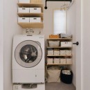 DIY好きなご夫婦が造る家の写真 洗面室が広くなって念願のドラム式洗濯機を設置！